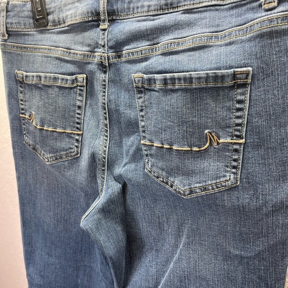 Maurices Mid Rise Straight Leg Jeans Womens 14W Plus Blue Denim Stretch 2529 - Picture 9 of 10